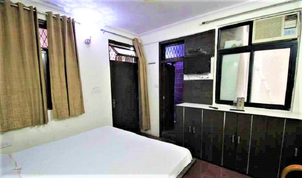 Central Guest House , Walk In Dargah & Markaz Нью-Дели Экстерьер фото