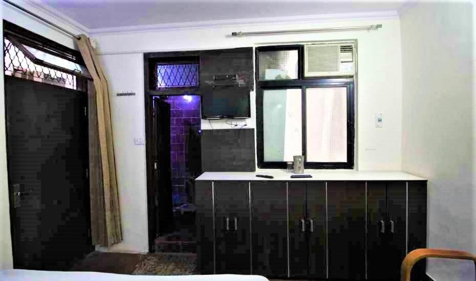 Central Guest House , Walk In Dargah & Markaz Нью-Дели Экстерьер фото