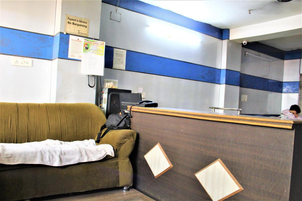 Central Guest House , Walk In Dargah & Markaz Нью-Дели Экстерьер фото